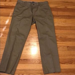 Men’s Gap Khakis